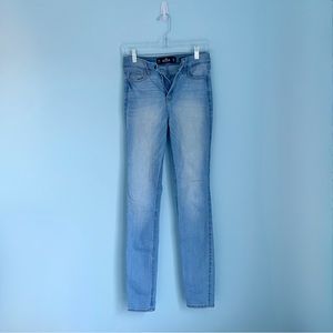 Hollister Light Blue Classic Stretch Super Skinny High-Rise Jeans (0R/W24/L30)